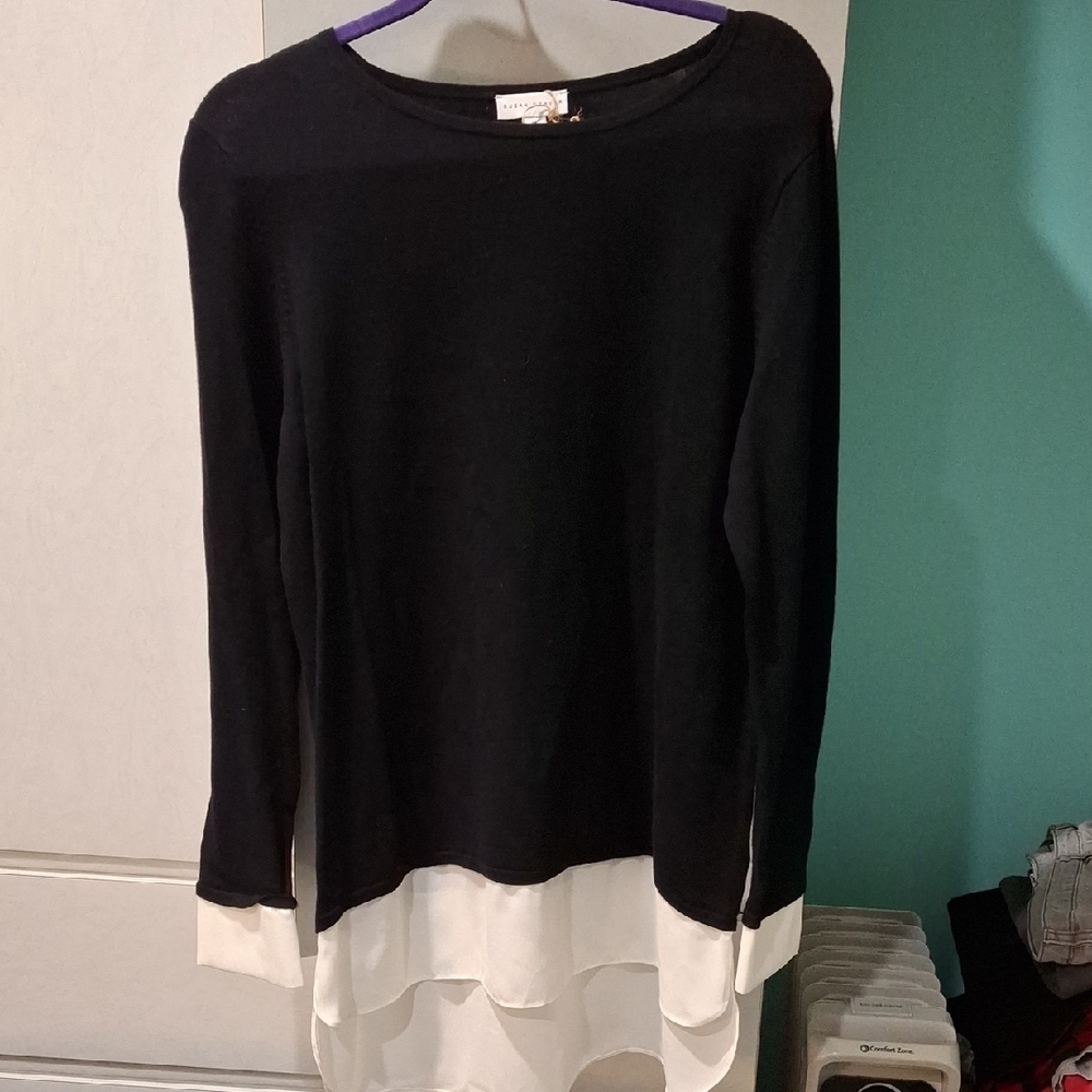 Black and White Long Sleeve Top